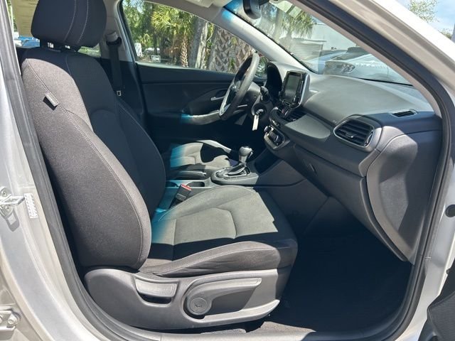 2018 Hyundai Elantra GT GT - Photo 16