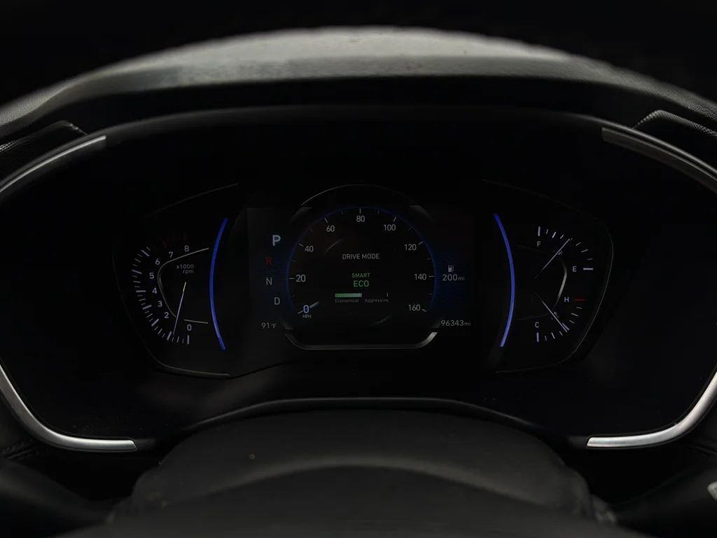 Used 2020 Twilight Black Hyundai SEL image 22