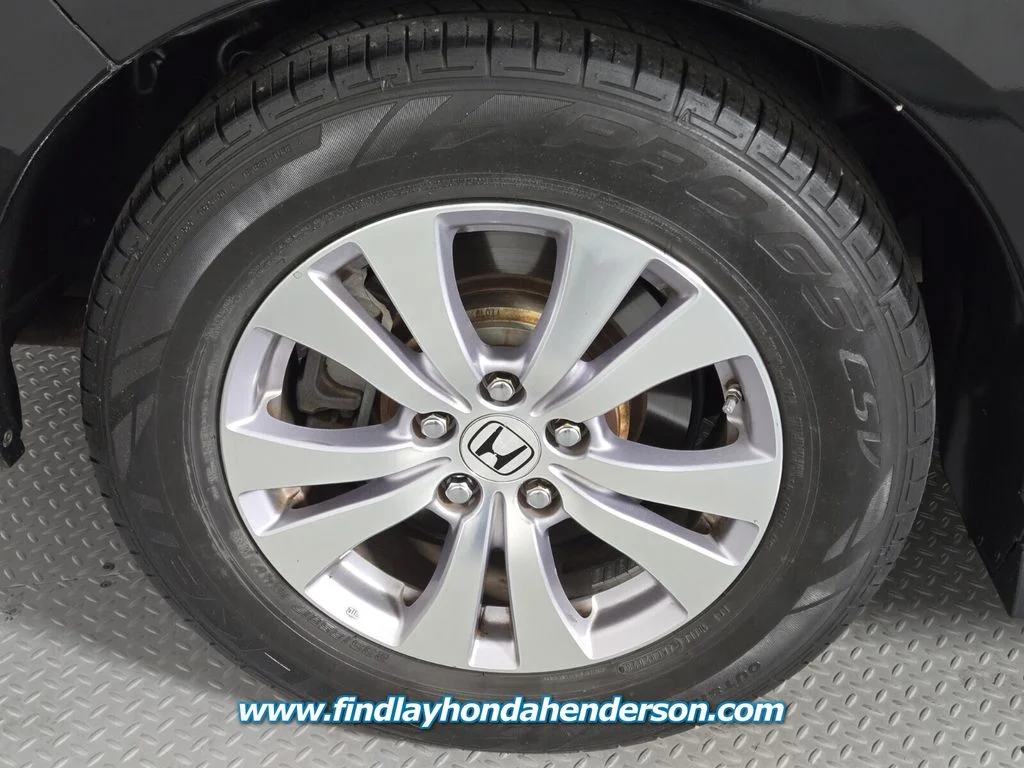 Used 2016 Crystal Black Pearl Honda SE image 11