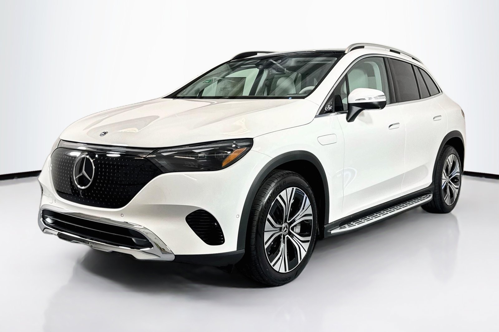 New 2026 Polar White Mercedes-Benz EQE 320+ image 1