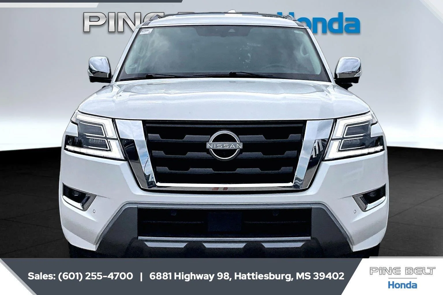 Used 2023 Aspen White Tricoat Nissan Platinum image 3