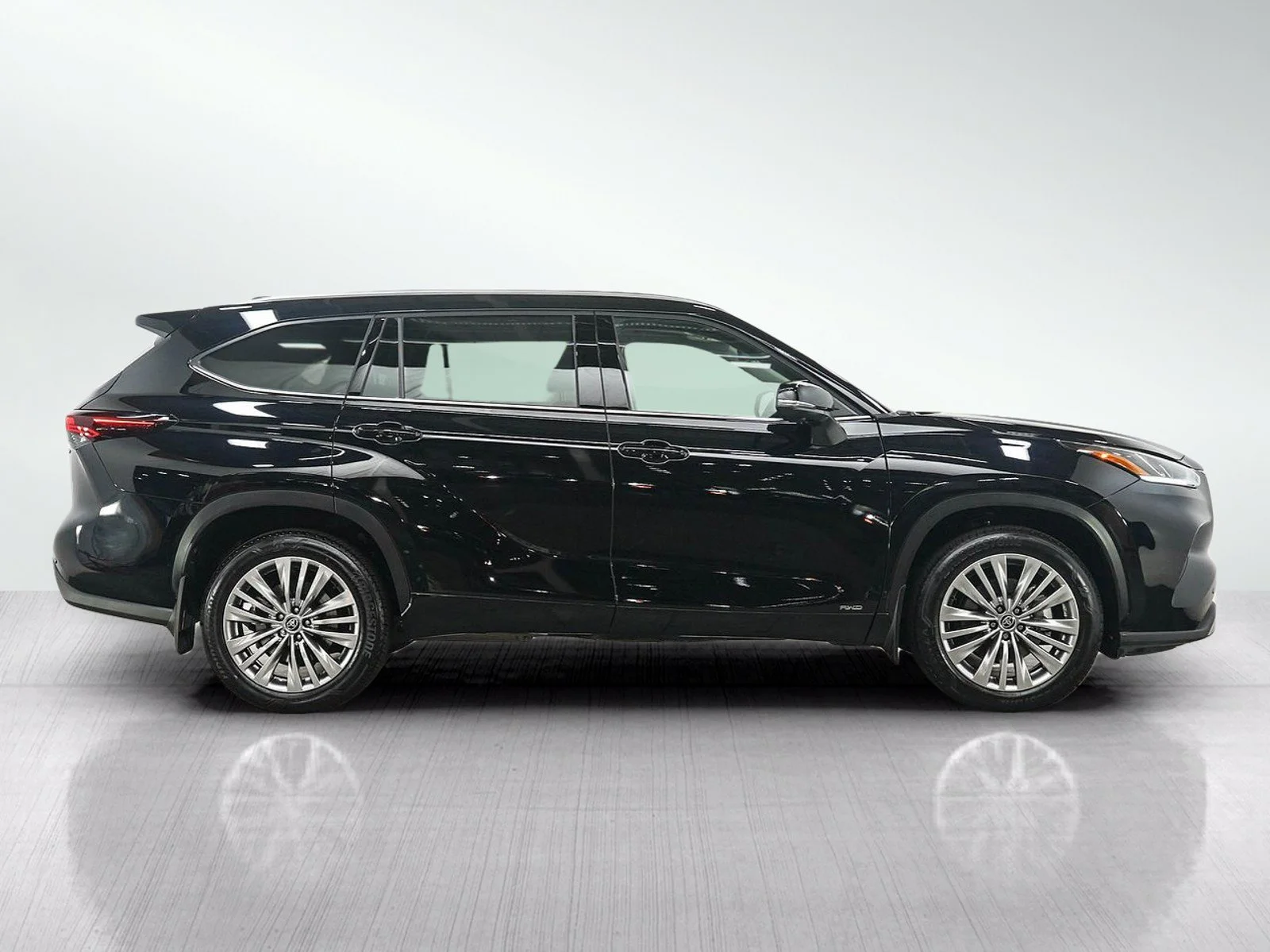 Used 2026  Toyota Hybrid Platinum image 6