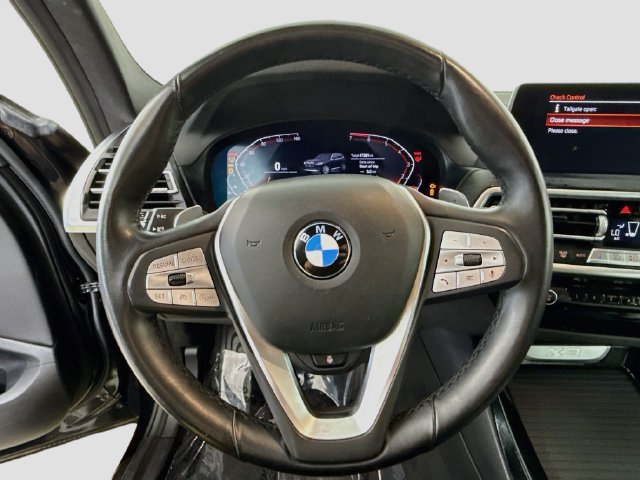 Used 2024 Black Sapphire Metallic BMW sDrive30i image 9