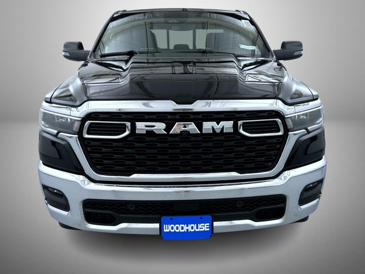New 2026 Diamond Black Crystal Pearl-Coat Exterior Paint RAM Big Horn/Lone Star image 2