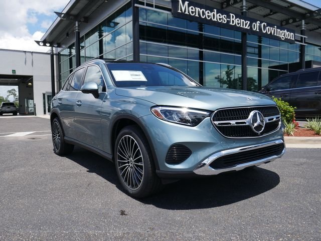 2026 Mercedes-Benz GLC GLC 300's photo