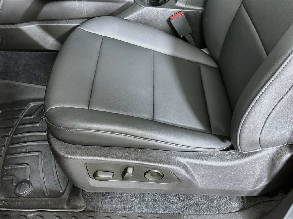 Used 2025 Radiant Red Tintcoat Chevrolet Trail Boss image 19