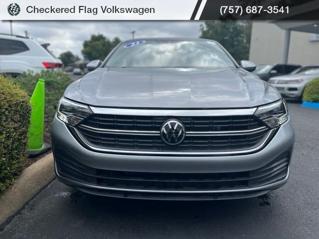 Used 2023 Pyrite Silver Metallic Volkswagen 1.5T SE image 12