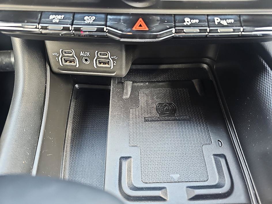 Used 2021 Reactor Blue Pearlcoat Dodge R/T image 25