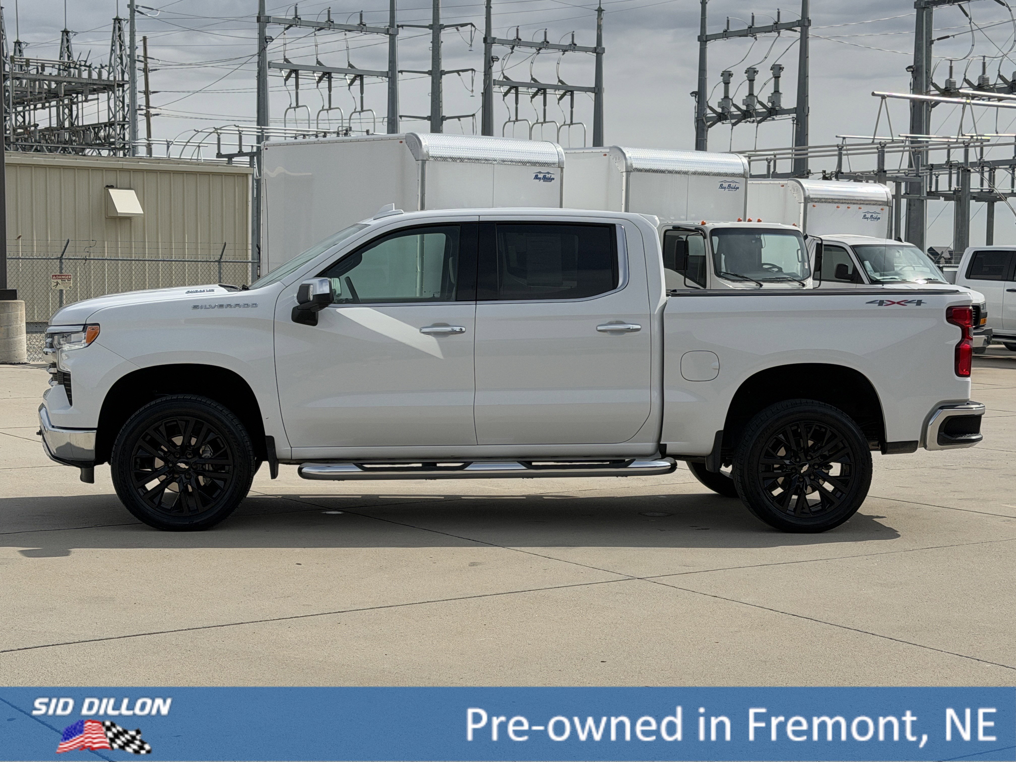 Used 2023 Summit White Chevrolet LTZ image 8