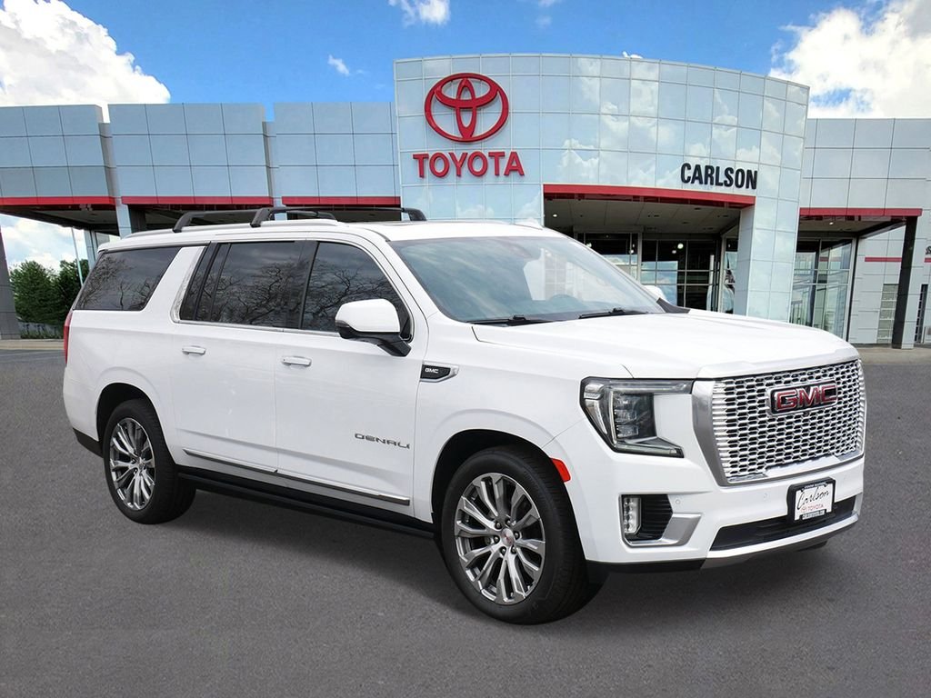 Used 2021 GMC Yukon XL Denali with VIN 1GKS2JKLXMR262291 for sale in Minneapolis, Minnesota