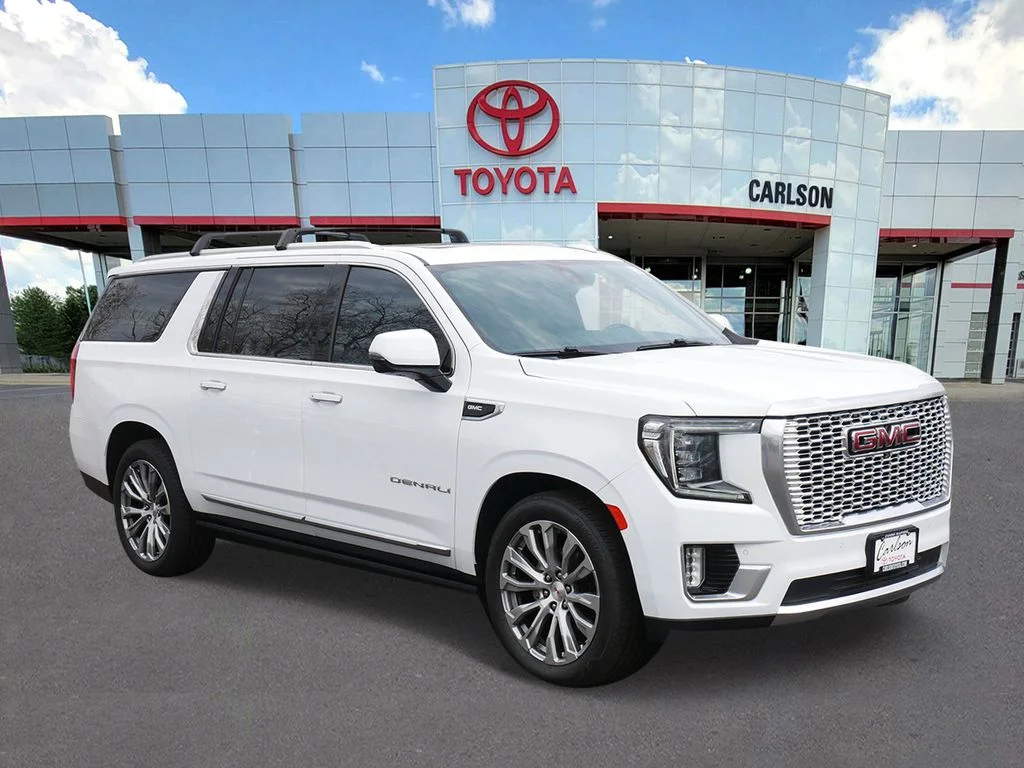 Used 2021 GMC Yukon XL Denali with VIN 1GKS2JKLXMR262291 for sale in Minneapolis, Minnesota