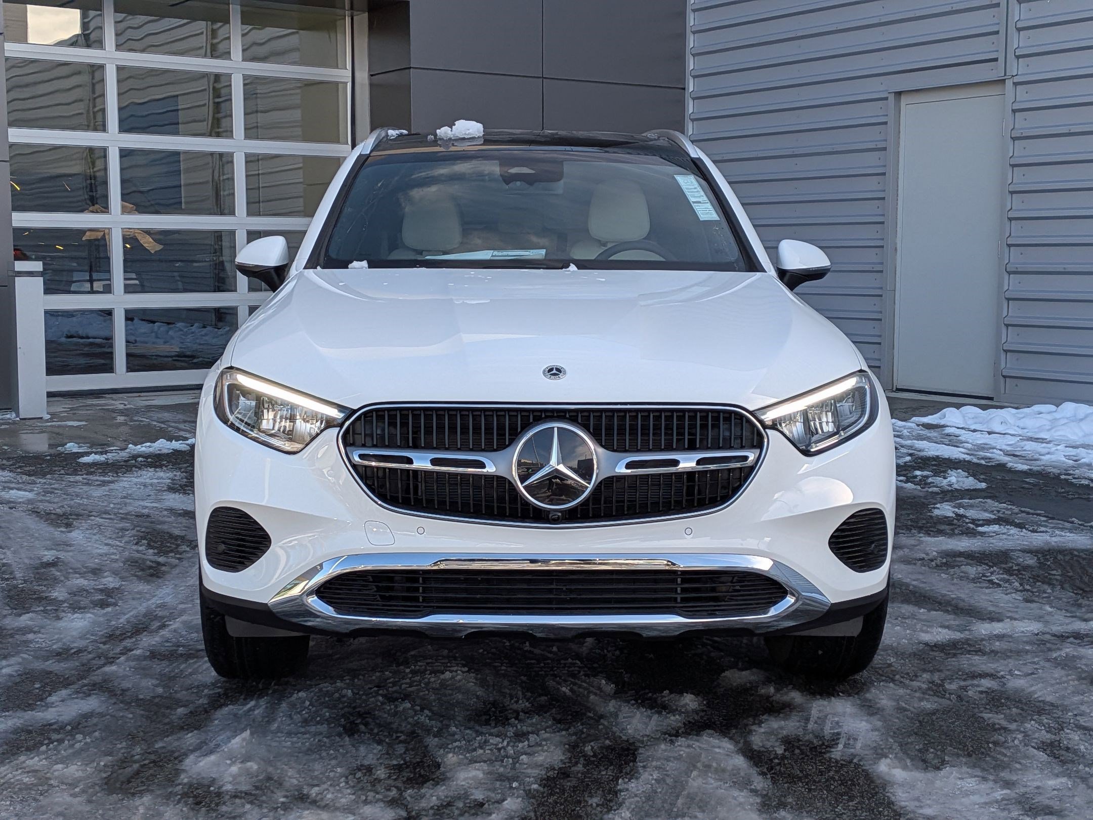 New 2026 Polar White Mercedes-Benz GLC 300 image 26