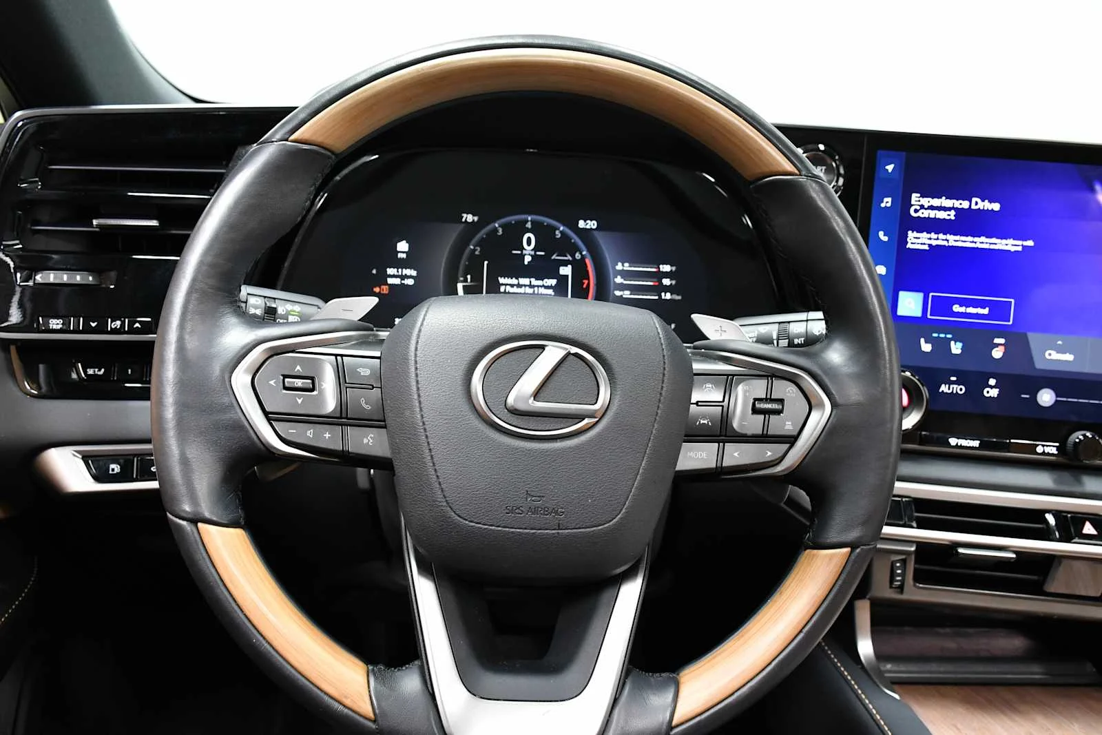 Used 2025 Copper Crest Lexus Premium Plus image 15