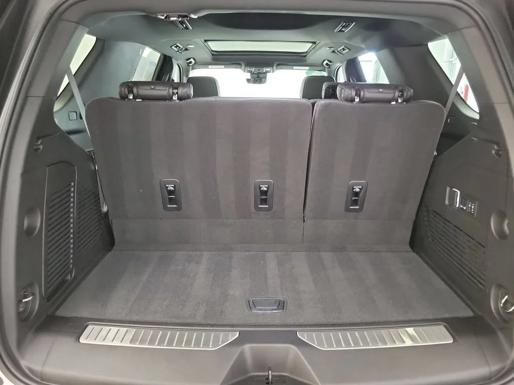 2025 Chevrolet Tahoe High Country - Photo 24
