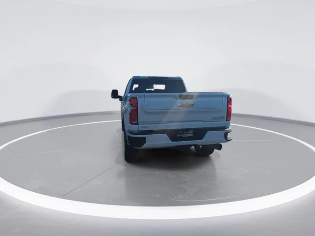 Used 2025 Beige Chevrolet High Country image 7