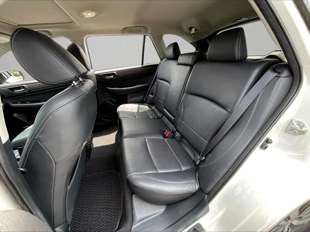 Certified Used 2019 White Subaru 2.5i image 22