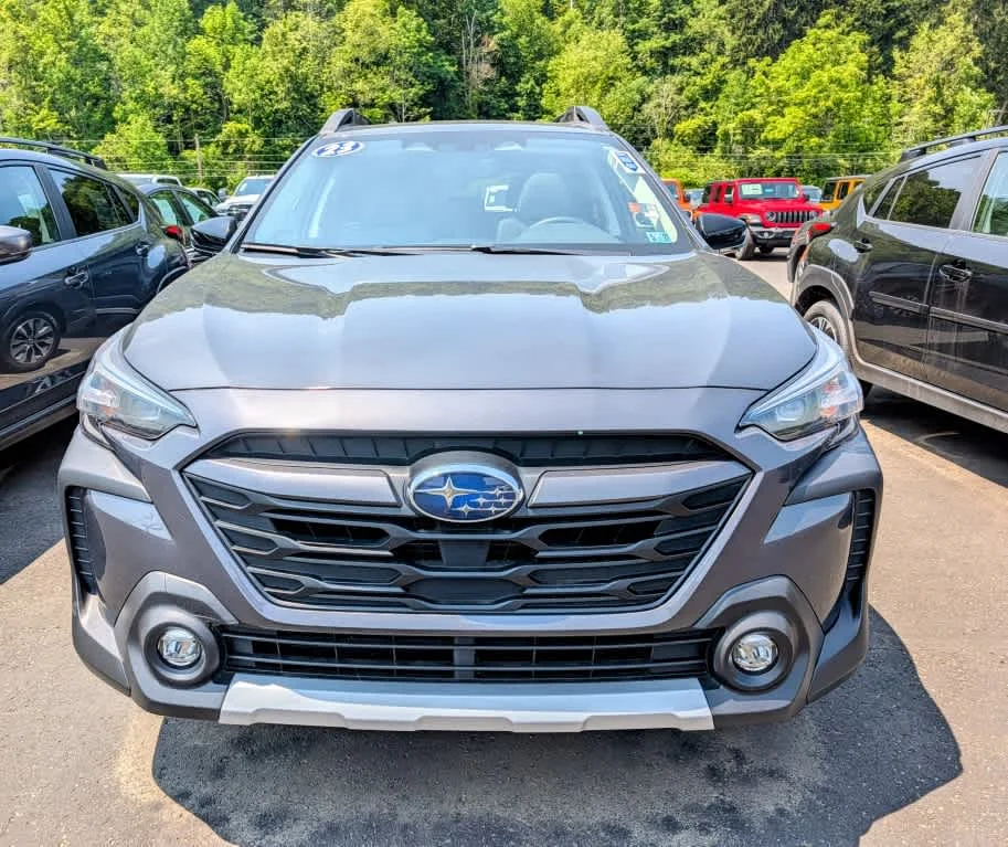 Used 2023 Magnetite Gray Metallic Subaru Limited image 2