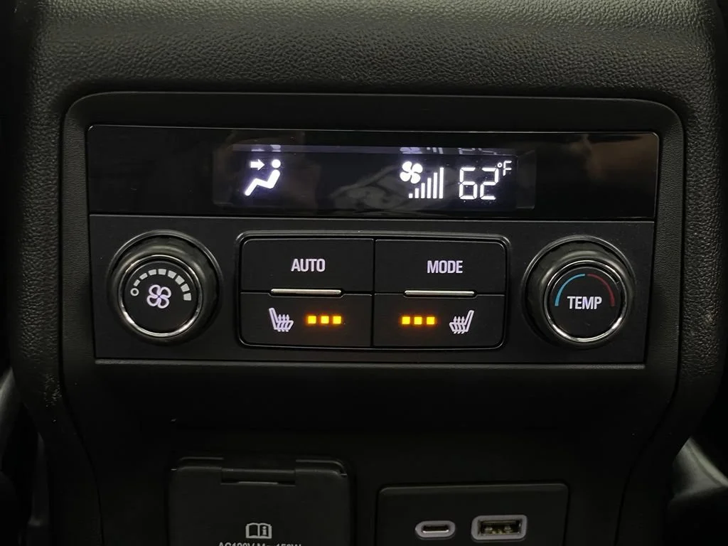 Used 2021 CAYENNE RED TINTCOAT GMC Denali image 8