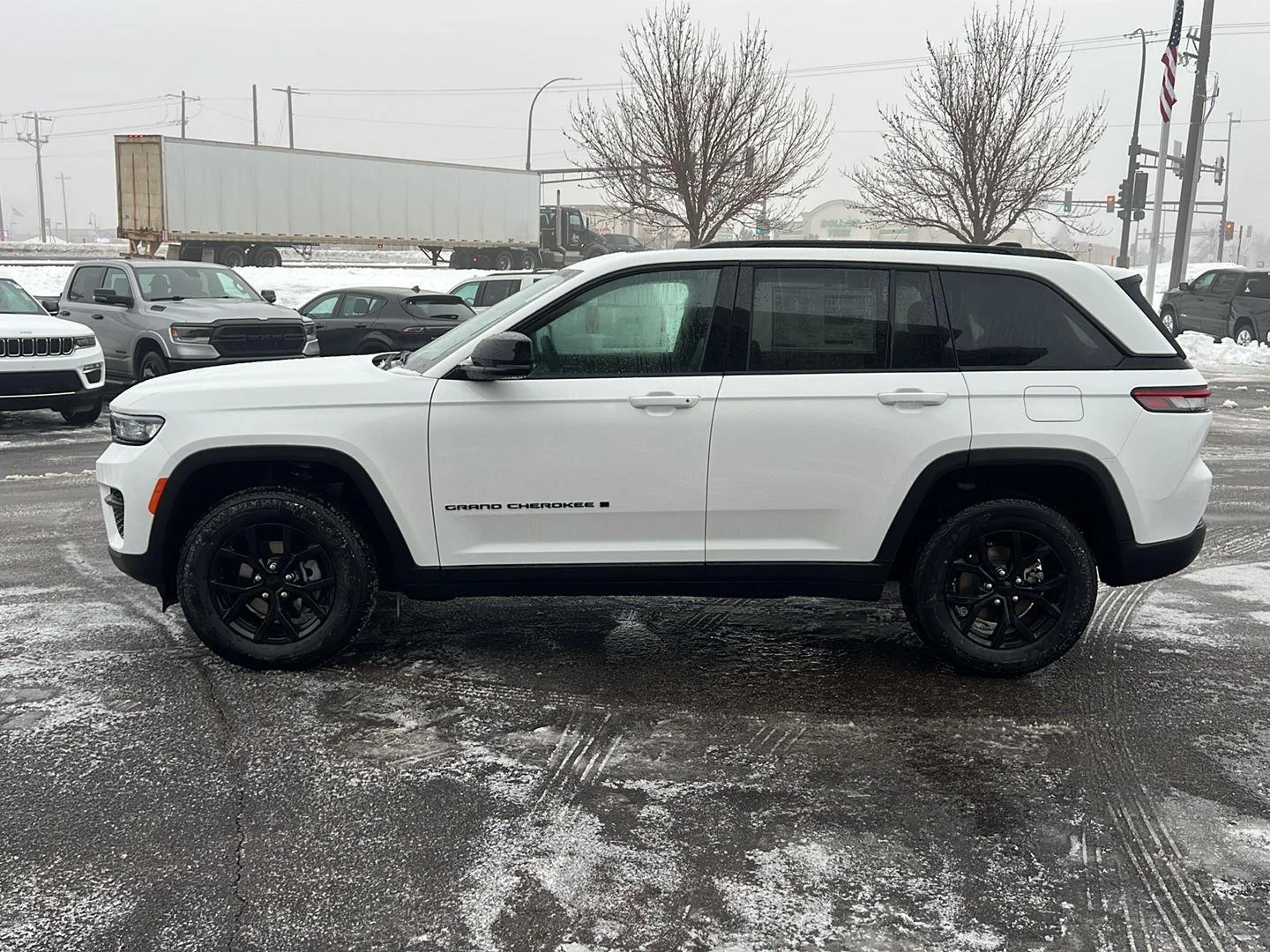 New 2025 Bright White Clearcoat Jeep Altitude X image 4