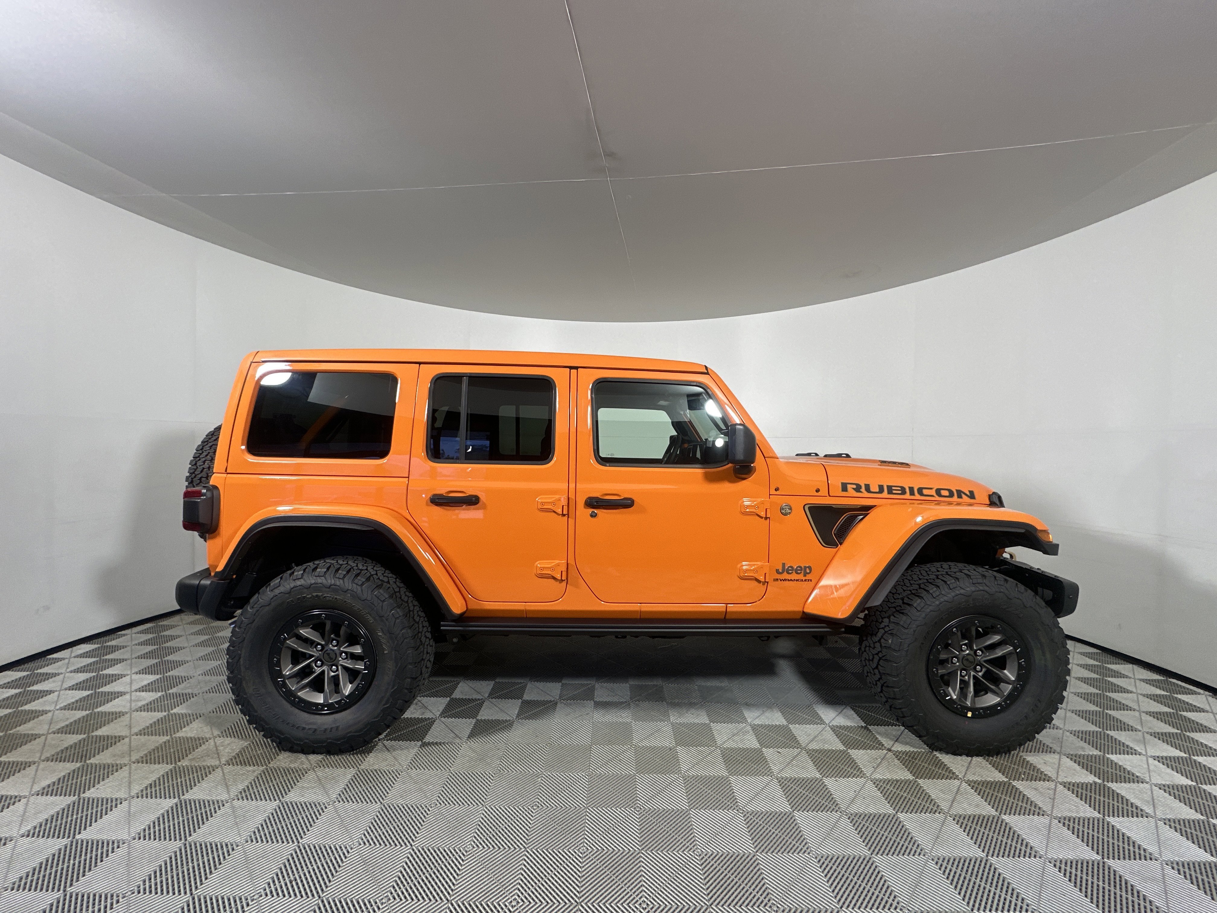 2025 Jeep Wrangler 4-Door Rubicon 392 Final Edition - Photo 8