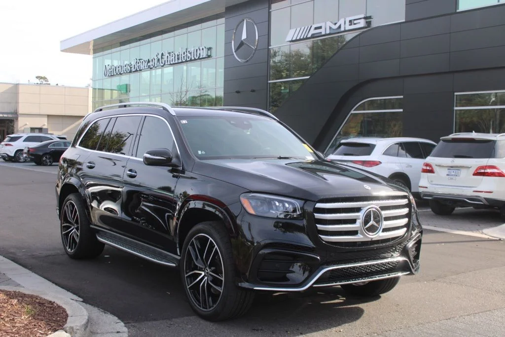 Certified Used 2025 Obsidian Black Metallic Mercedes-Benz GLS 580 image 3