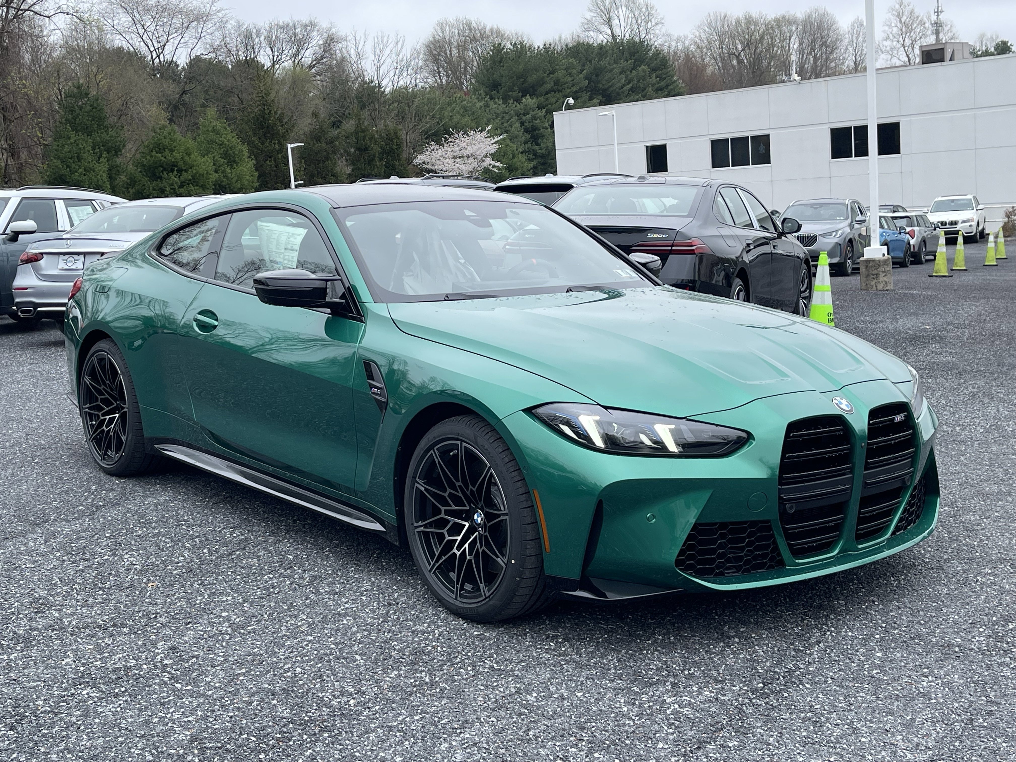 New 2026 Isle of Man Green Metallic BMW Base image 3