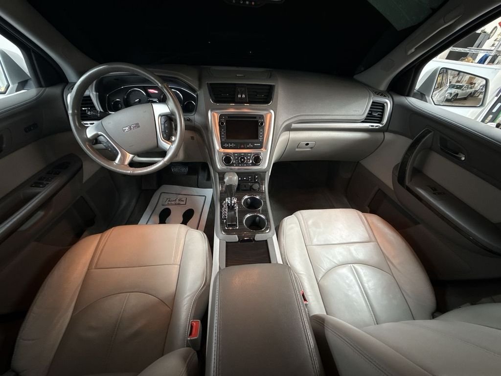 Used 2017 Quicksilver Metallic GMC Limited image 21