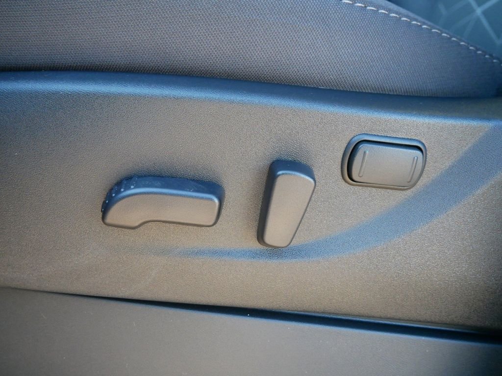 2026 Nissan Frontier SV - Photo 13