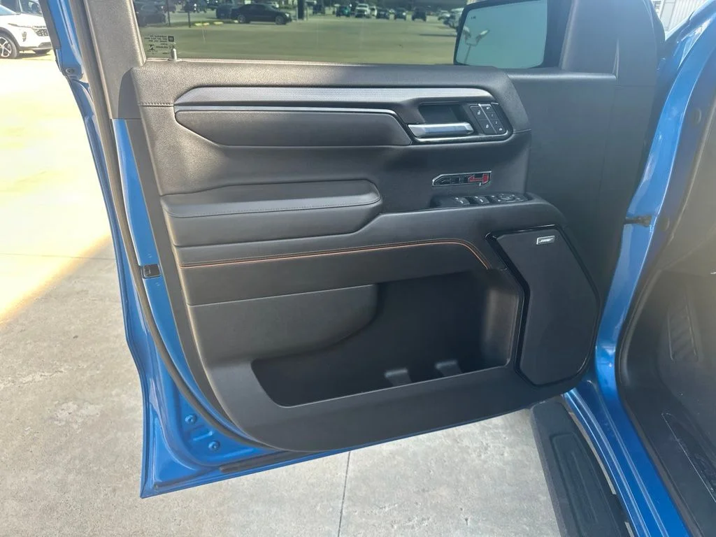 Used 2022 Blue GMC AT4 image 8