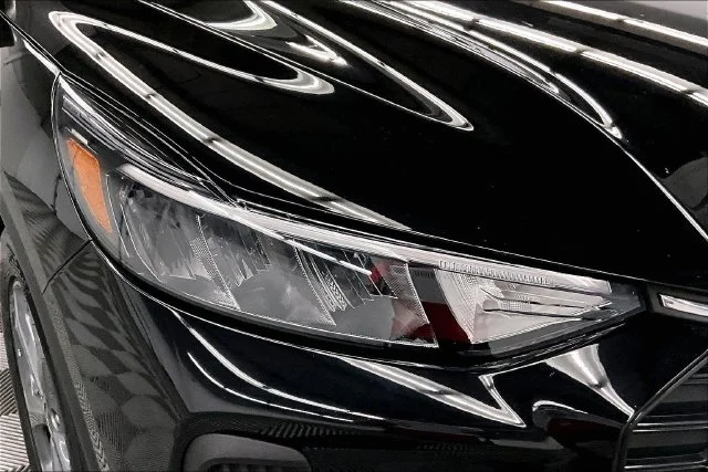Used 2025 Agate Black Metallic Ford ST-Line image 33