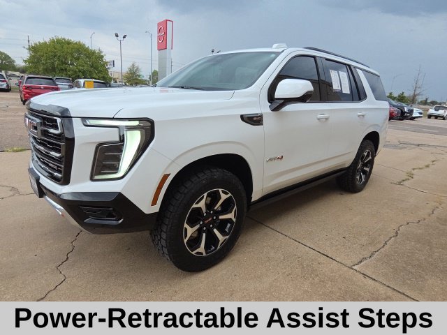 Used 2025 White GMC AT4 image 11