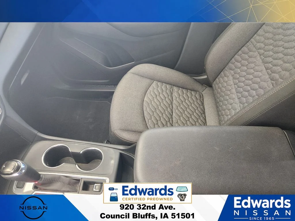 Used 2019 Silver Chevrolet LT image 31