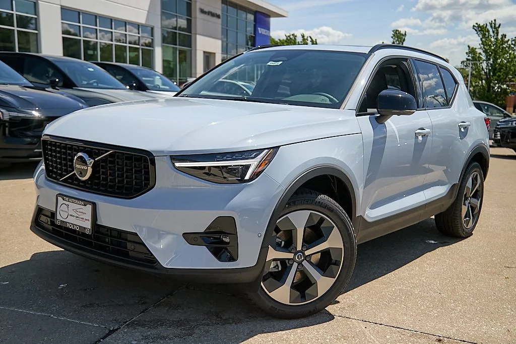 New 2026 Cloud Blue Volvo Plus image 3