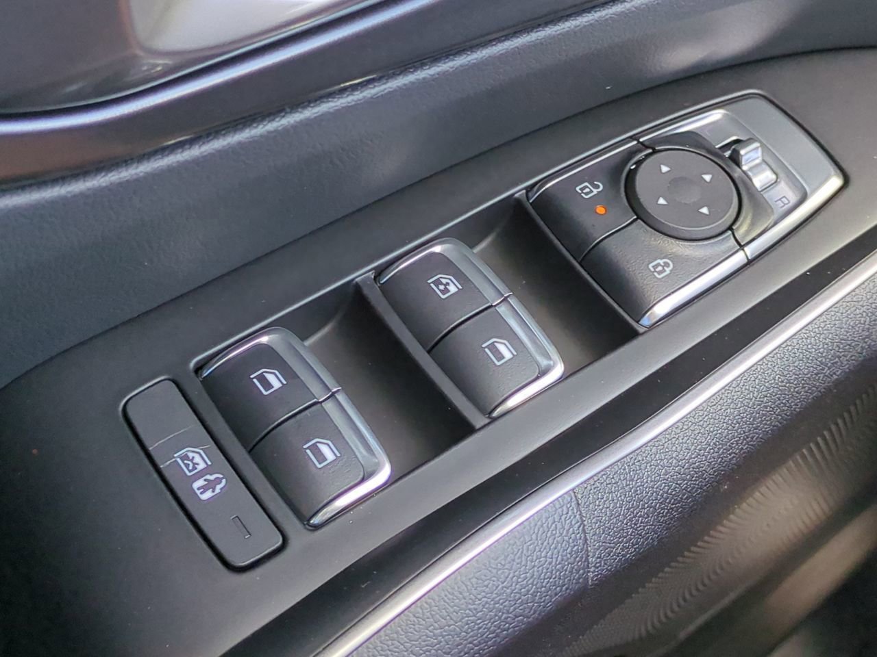 New 2026 Ivory Silver Kia EX image 30