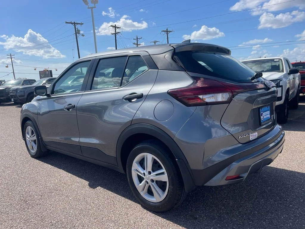 Used 2023 Gray Nissan S image 5