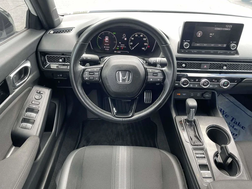 Certified Used 2025  Honda Sport image 22