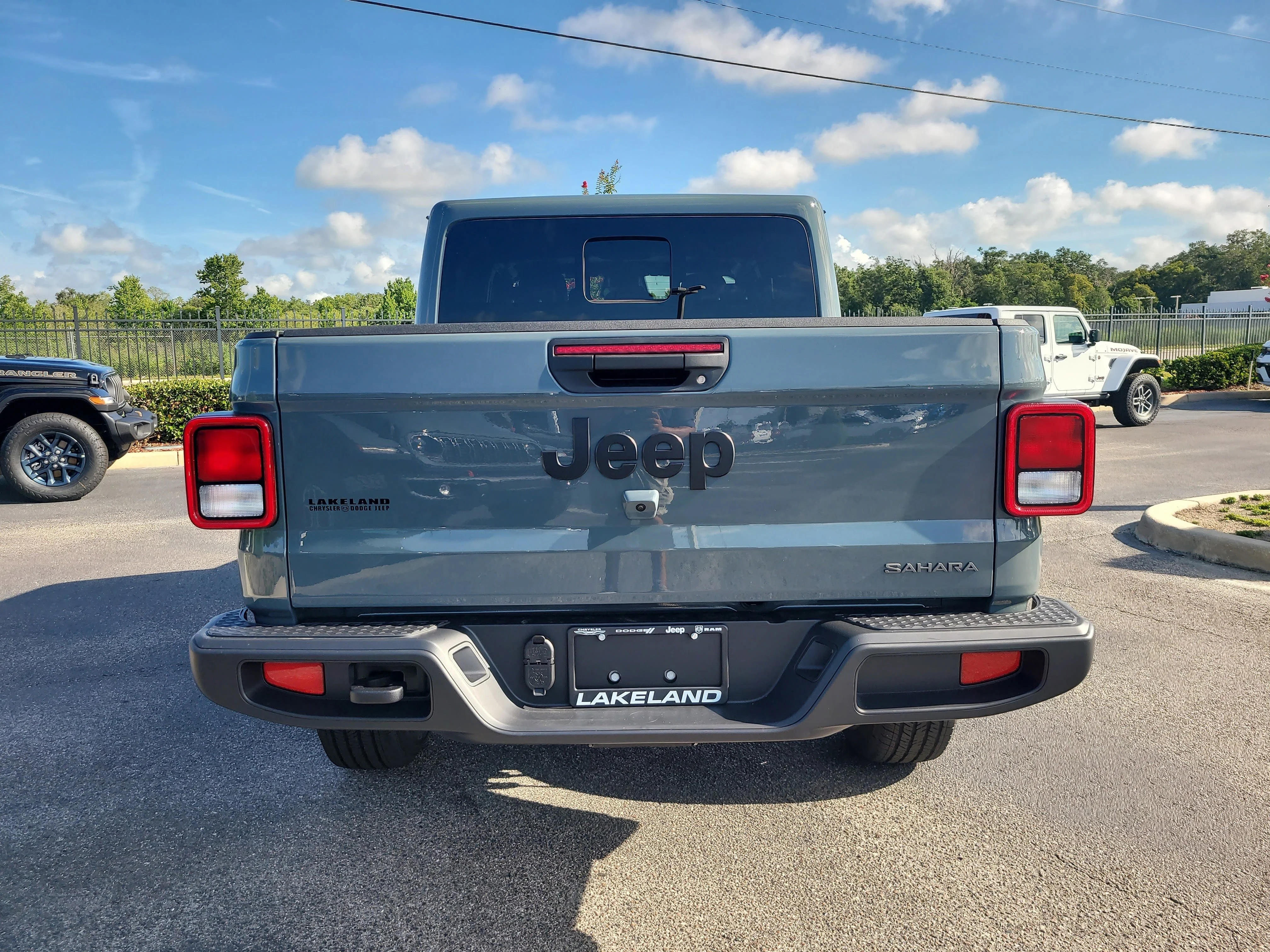New 2026 Anvil Clearcoat Jeep Sahara image 7