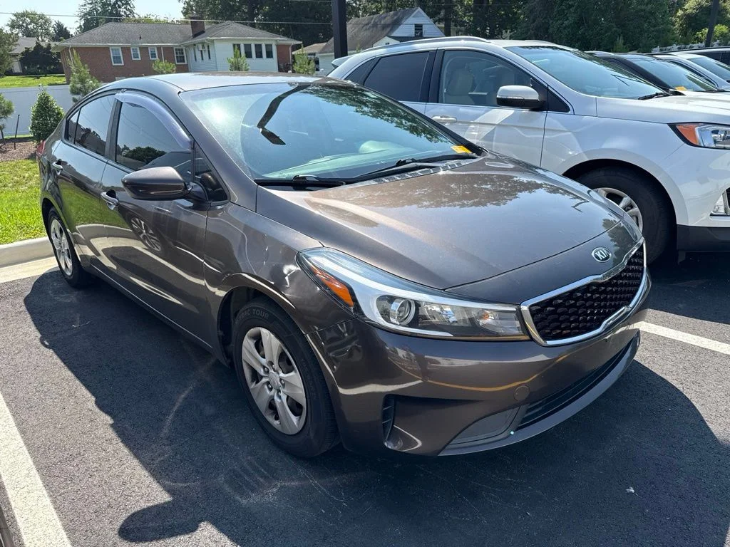 2017 Kia Forte LX AT's photo