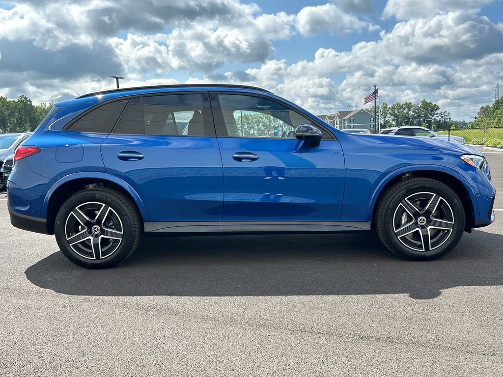 New 2027 Starling Blue Metallic Mercedes-Benz GLC 300 image 45