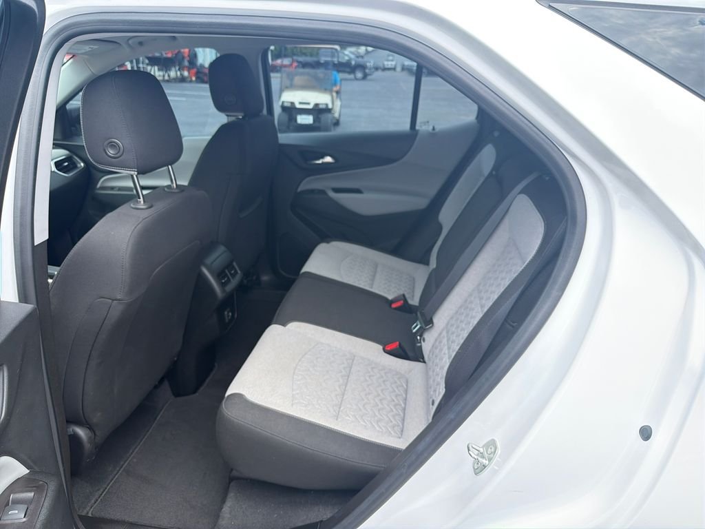 Used 2022 White Chevrolet LS image 14