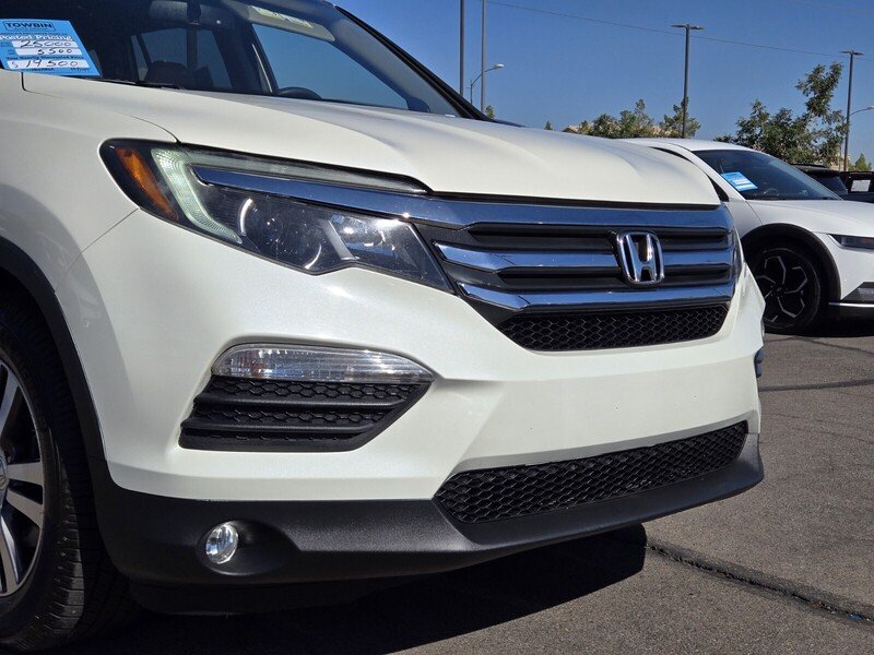 Used 2017  Honda EX-L image 9