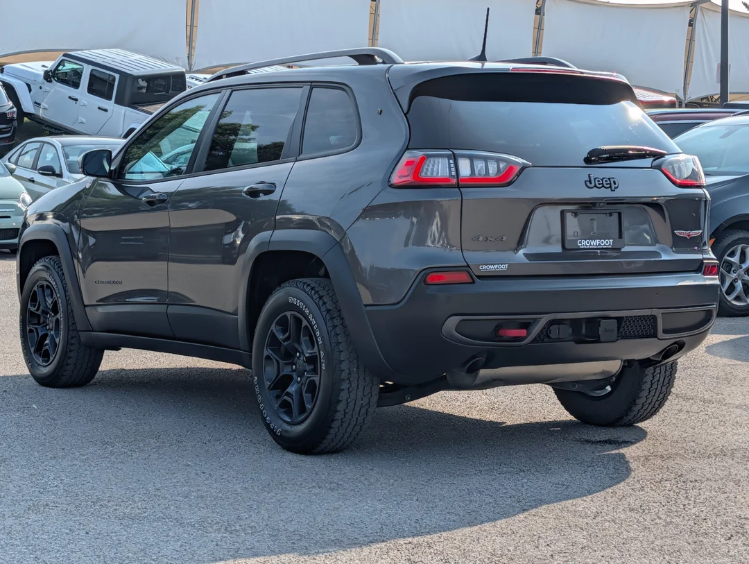 Certified Used 2020 Grey Jeep Trailhawk Elite - - 4x4 - Nappa Leather - Command View Sunroof - SafetyTec Grp & More! image 6