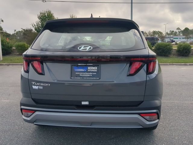 Used 2025 Gray Hyundai SE image 6