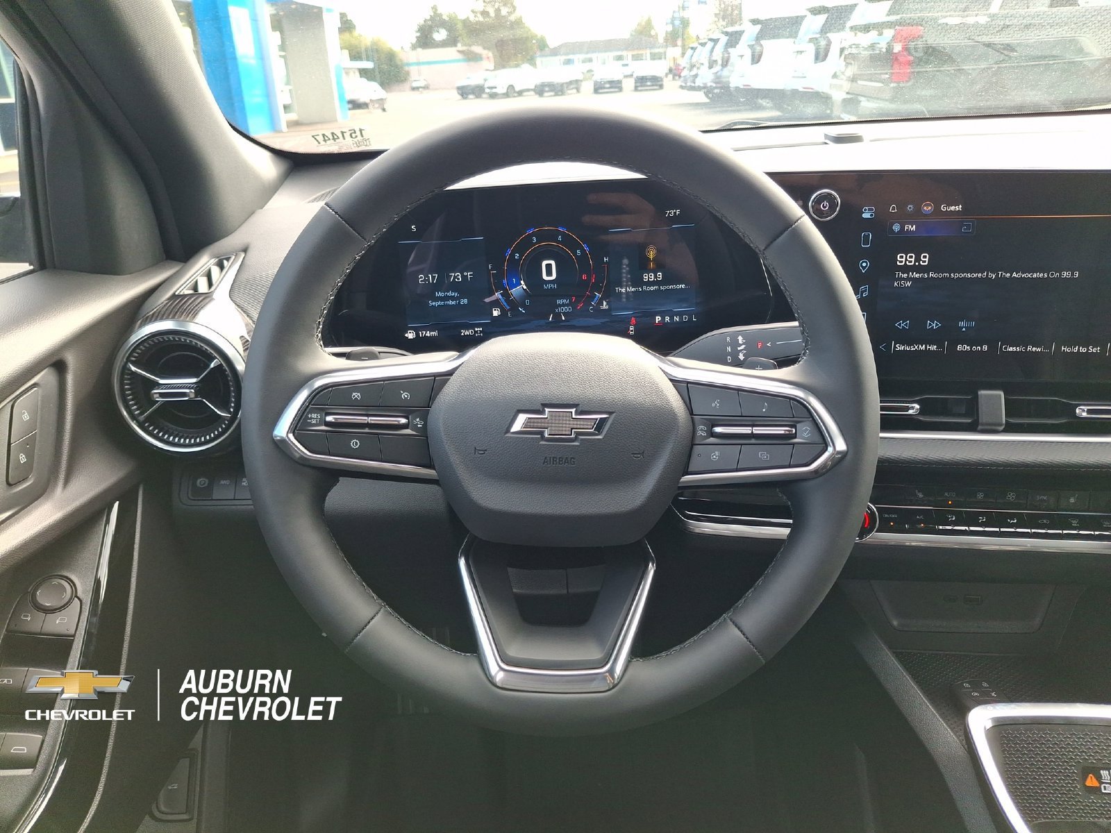 2027 Chevrolet Equinox LT - Photo 10