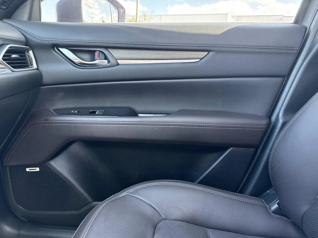 Used 2019 Silver Mazda Signature image 29