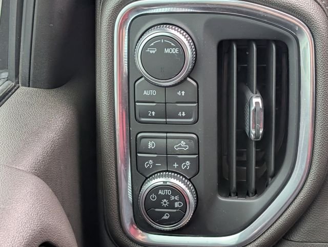 Used 2020 White GMC Denali image 28