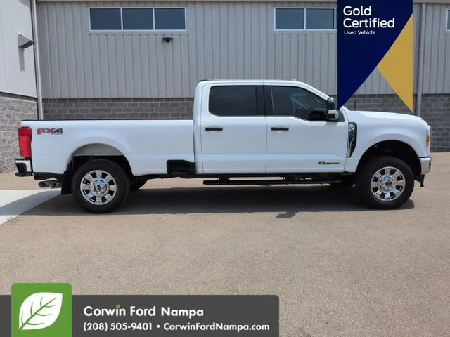 Certified Used 2023 Oxford White Ford  image 2