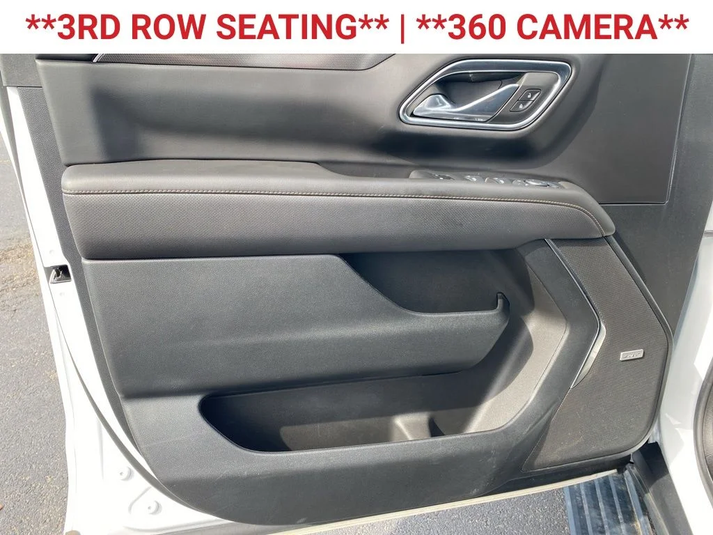 Used 2024 White GMC AT4 image 11