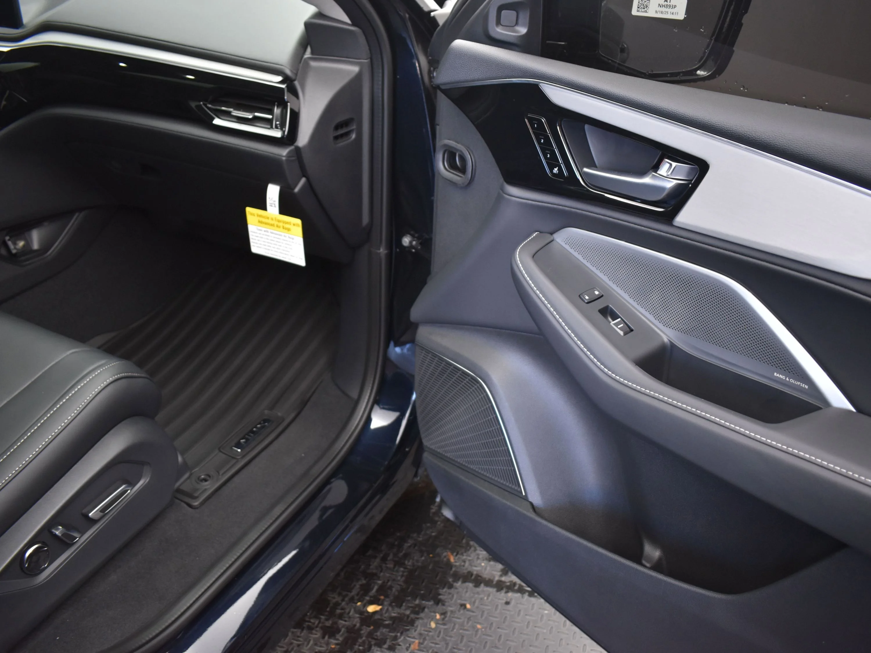 New 2026 Black Acura w/Technology Package image 30