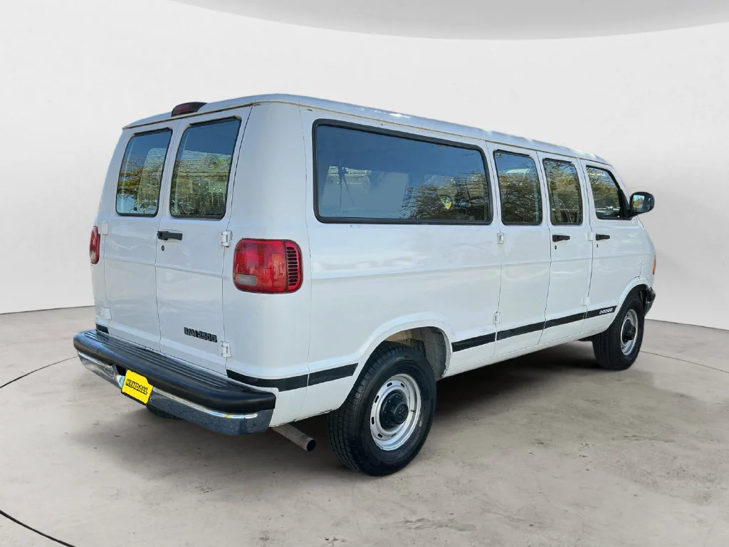 Used 2000 White Dodge Base image 5